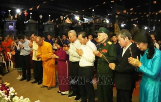 Vietnamese, Lao fallen heroes commemorated in Vientiane